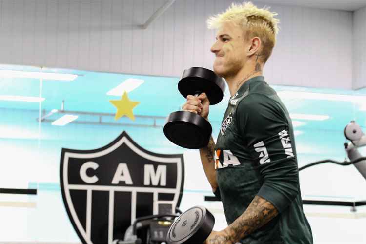 Com nove gols marcados, Róger Guedes é um dos principais jogadores do Atlético na temporada