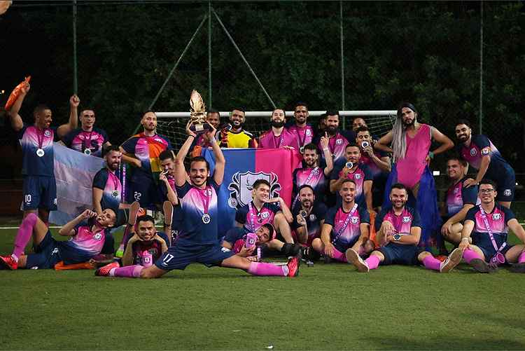 Bharbixas, time gay de BH, vai ocupar o gramado do Mineirão para comemorar seu aniversário de um ano