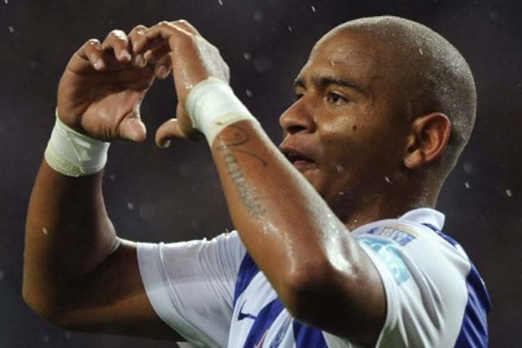 "Pouca gente acreditava que eu sairia do Coque, e o Arnaldo era um deles", disse o atacante Walter