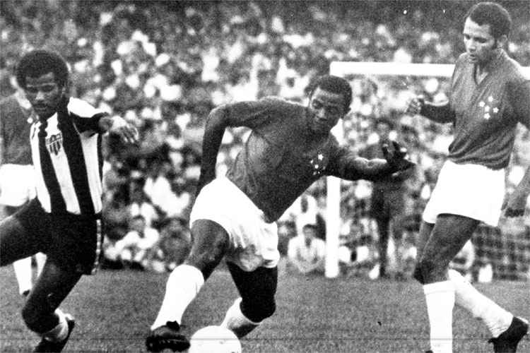 Em 10 de outubro de 1971, Zé Carlos esteve em ação pelo Cruzeiro contra o Atlético, pelo Brasileiro