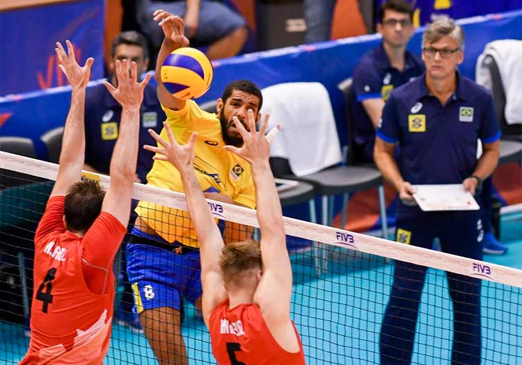 Seleção Brasileira não conseguiu passar pelo Canadá e acabou derrotada por 3 a 0