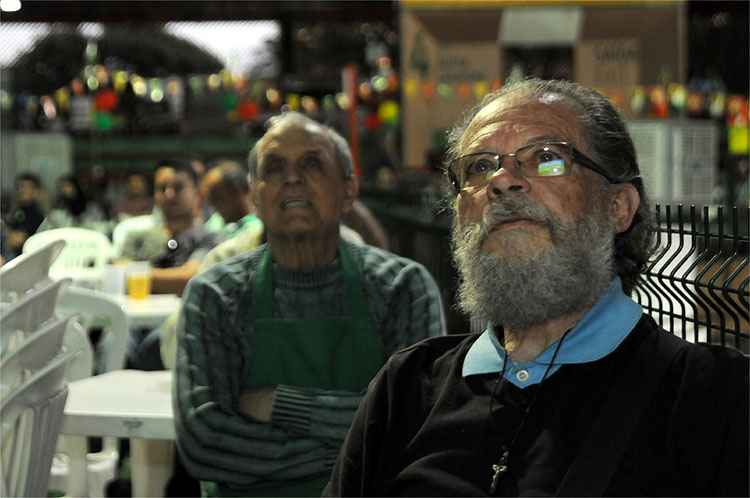 José Moura viu com desprazer a classificação argentina e avisou que secação continua nas oitavas