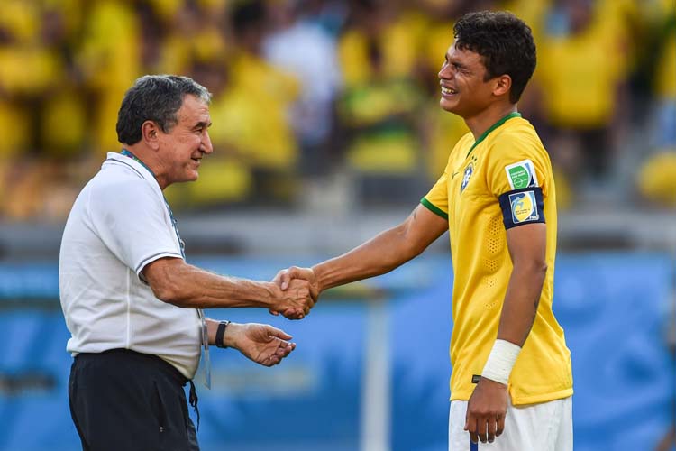 Ex-técnico Carlos Alberto Parreira diz que a Seleção Brasileira está no caminho certo para ganhar