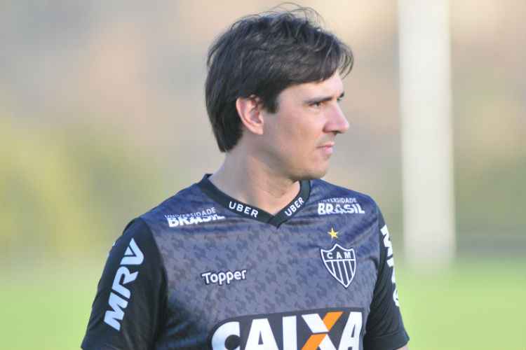 Larghi alegou que confia nos jogadores do elenco atleticano, seja pelo flanco esquerdo ou direito do ataque