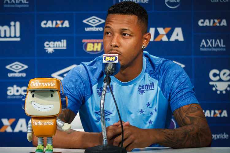 David iniciou o jogo contra o Furacão na reserva e ingressou na partida aos 23 minutos do segundo tempo