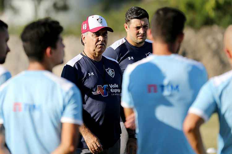 Técnico Marcelo Oliveira é novidade no Fluminense no clássico contra Vasco, nesta quuinta-feira