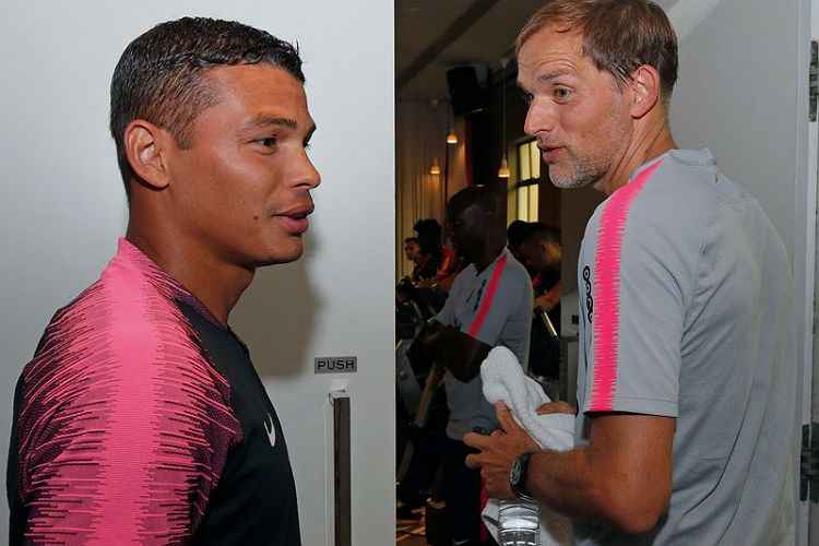 Após férias, Thiago Silva teve primeiro contato com novo técnico do PSG, Thomas Tuchel