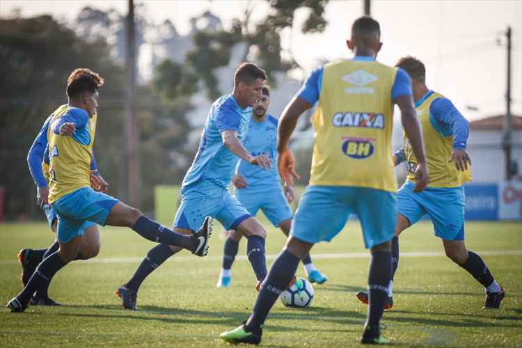Thiago Neves voltará ao time titular contra o Santos em jogo pela Copa do Brasil, nesta quarta