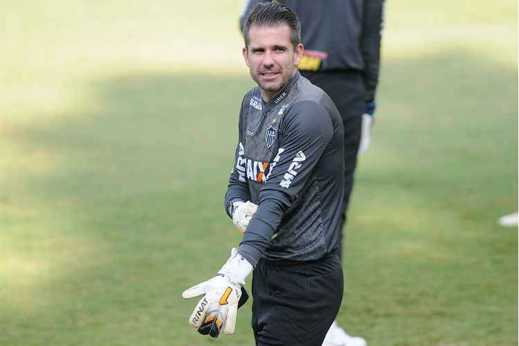 Victor se mostrou tranquilo e disse aceitar críticas, mas estranhou ao ser perguntado sobre falhas