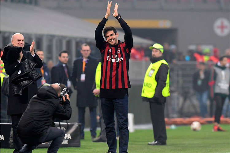 Kaká deve retornar ao Milan para assumir cargo na direção esportiva do clube, revela Leonardo