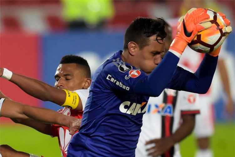 Depois de deixar o Valencia, da Espanha, Diego Alves se firmou de vez na meta flamenguista