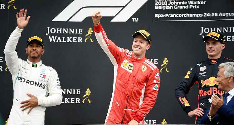 Sebastian Vettel, Lewis Hamilton e Max Verstappen formam o pódio do Grande Prêmio da Bélgica
