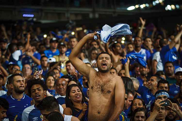 Torcedor do Cruzeiro promete lotar o Mineirão mais uma vez e fazer bonita festa contra o Flamengo