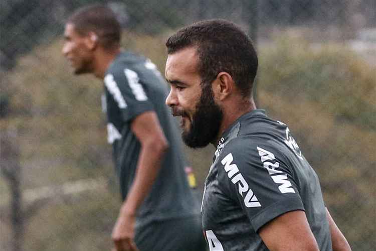 Apesar de ter pouco tempo de Atlético, José Welison é titular absoluto do time de Thiago Larghi
