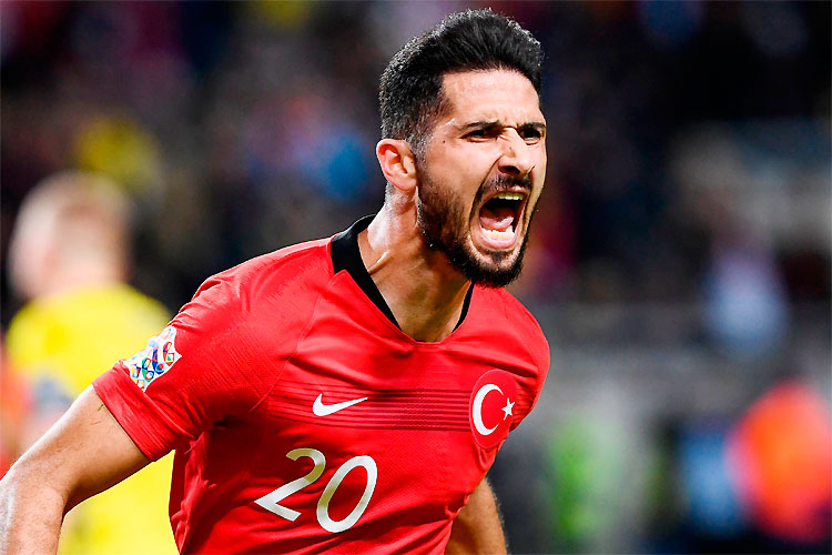 Emre Akbaba entrou no segundo tempo e fez o gol da virada turca diante da Suécia, nos acréscimos