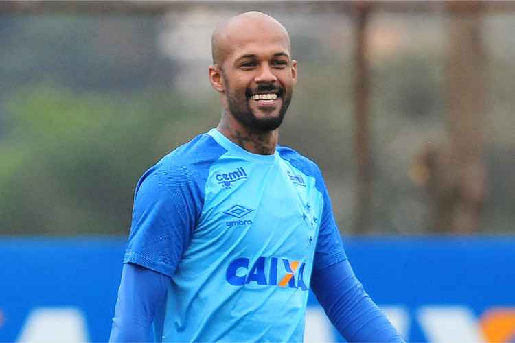 Bruno Silva deverá ser titular do Cruzeiro no clássico contra o Atlético, neste domingo, no Mineirão