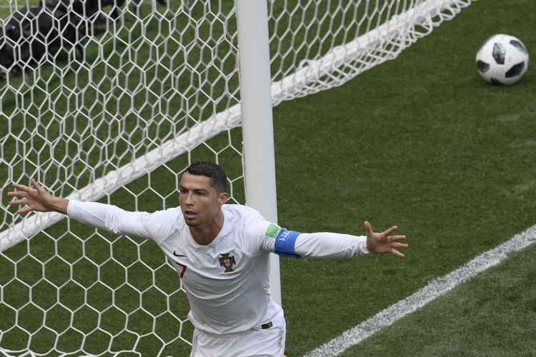Português levantou quatro títulos na temporada e fez uma boa Copa do Mundo com sua seleção