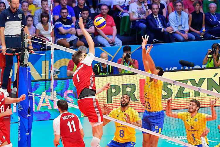 Polônia volta a superar o Brasil na final, dessa vez em Turim, na Itália, e fatura o tri no Mundial de Vôlei