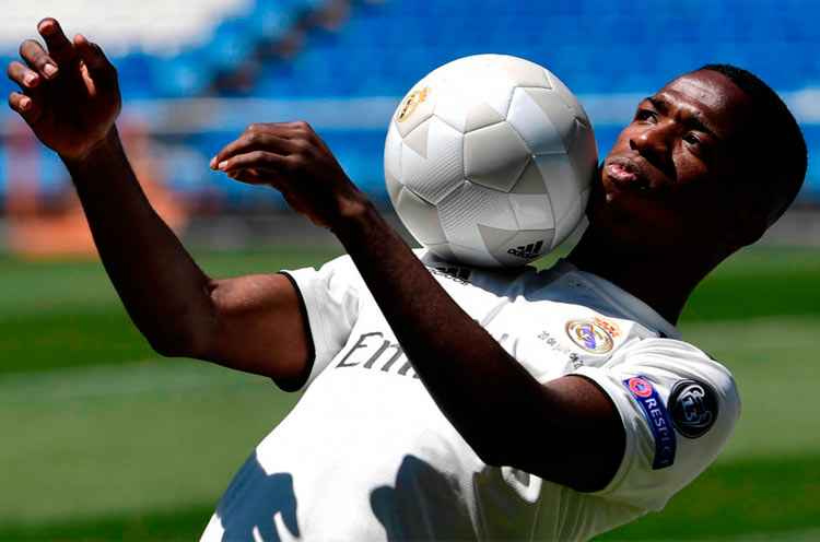 Vinícius Júnior é o brasileiro com mais chances de conquistar o prêmio
