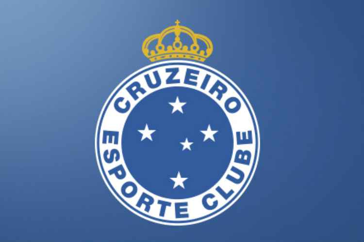 Cruzeiro emitiu nota repudiando atitude de torcedor que pisou em camisa do Boca Juniors