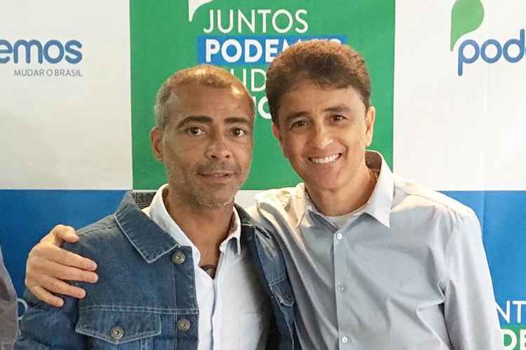 Romário ficou fora do segundo turno na eleição para governador no Rio de Janeiro; já o seu ex-companheiro de ataque, Bebeto, conseguiu se eleger deputado estadual no estado
