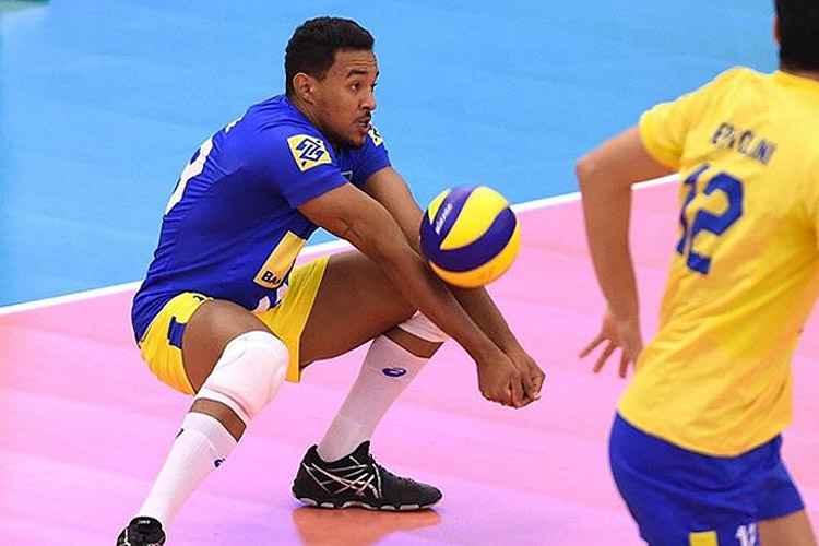 Líbero Maique, do Minas, sonha em construir uma história com a camisa da Seleção Brasileira de vôlei