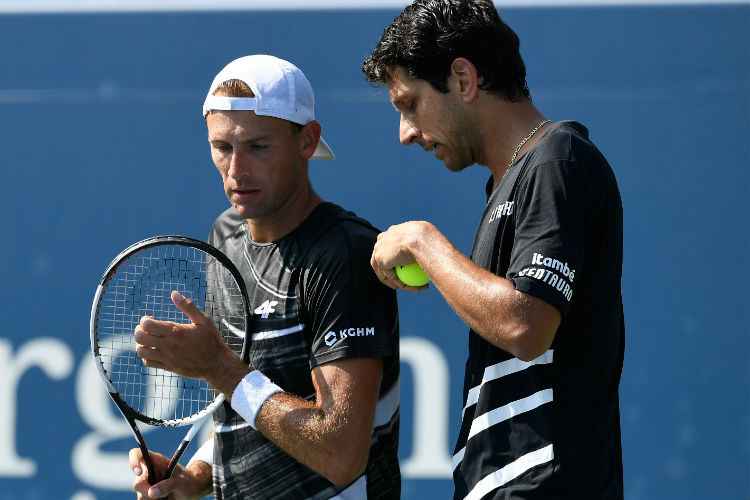 Lukasz Kubot e Marcelo Melo avançam à final na China com vitória por 2 sets a 0