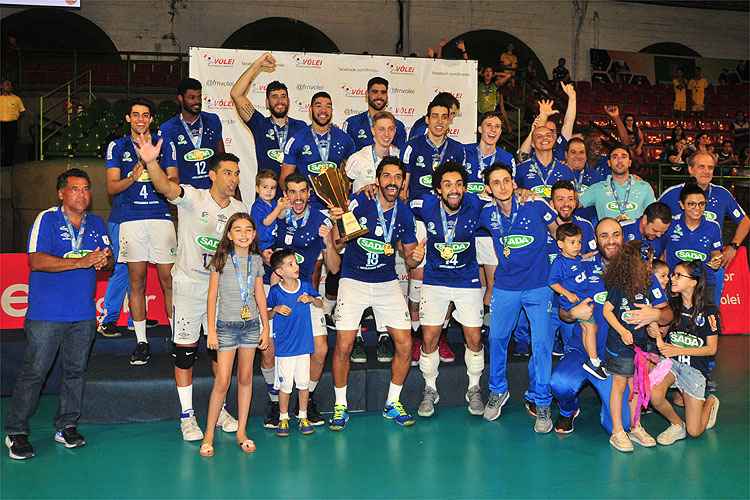 Cruzeiro chegou ao nono título consecutivo do Campeonato Mineiro, todos conquistados sobre o Minas