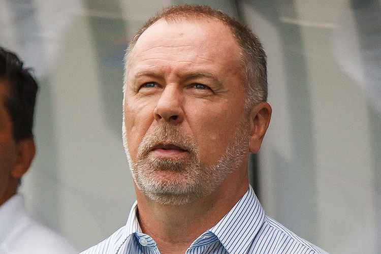 Mano Menezes lamentou chances desperdiçadas pelo Cruzeiro em derrota para o Vasco no Rio