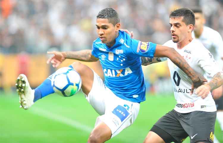 O atacante Raniel foi uma das peças importantes que tiveram seu contrato renovado com o clube