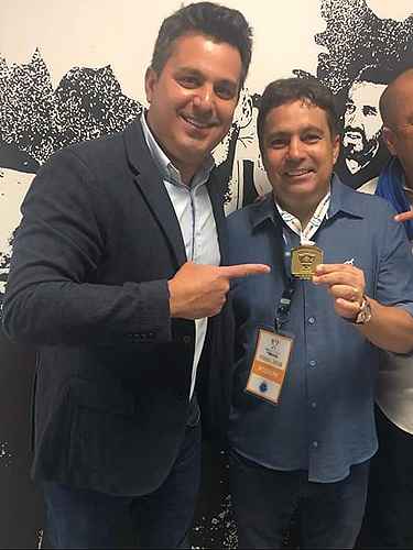 Júnior Pedroso e Itair Machado se encontraram na Arena Corinthians depois do título do Cruzeiro