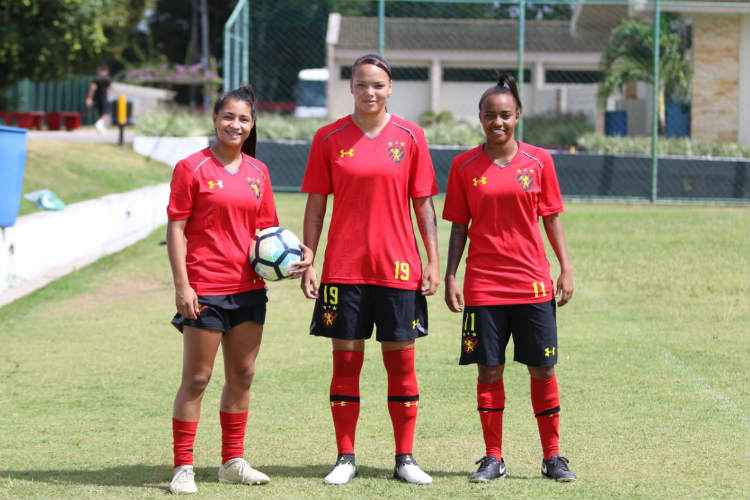 As atletas vão se juntar a canarinho principal pela primeira vez em sua carreiras