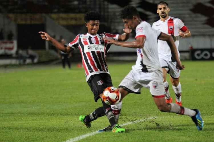 Lateral-direito Warley (19 anos) fez sete partidas do Campeonato Brasileiro de Aspirantes sub-23