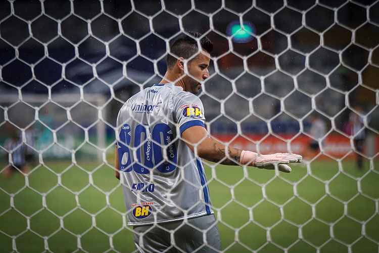 No duelo com o Ceará, nessa quarta-feira, Fábio foi homenageado pelos 800 jogos disputados no Cruzeiro