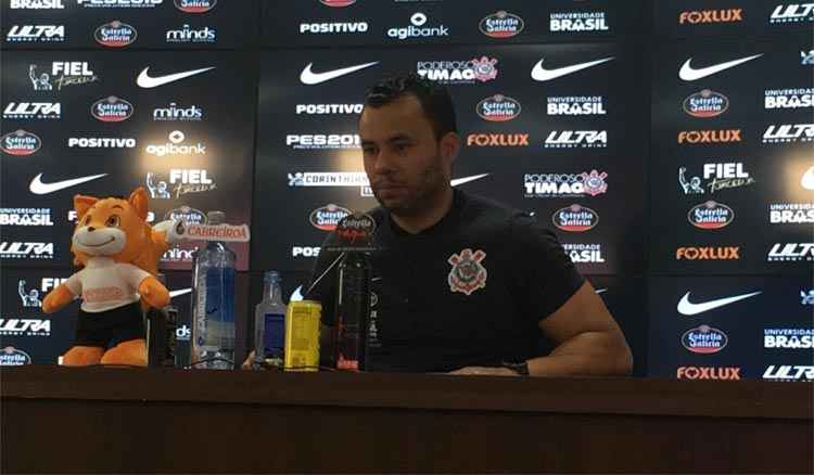 Jair Ventura, hoje no Corinthians, fez sucesso no comando do Botafogo em 2016 e 2017