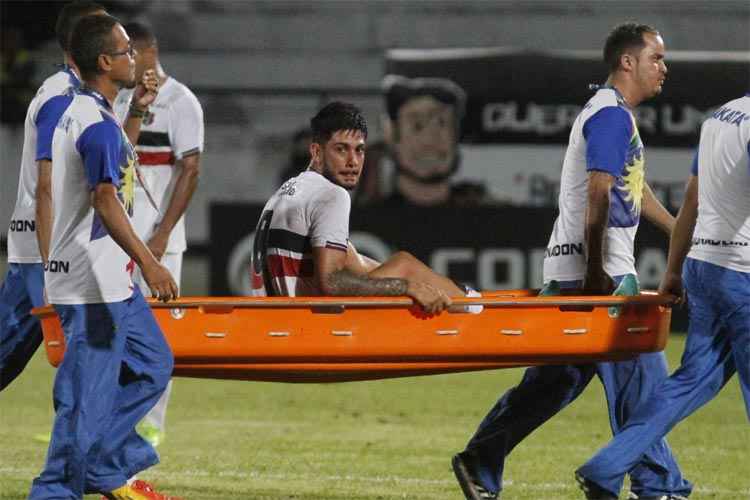 As dores no púbis ao longo da temporada atrapalharam o meio a ponto de tirá-lo da Série C