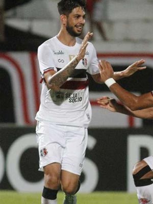 Hericlis atuou improvisado como centroavante em parte da temporada