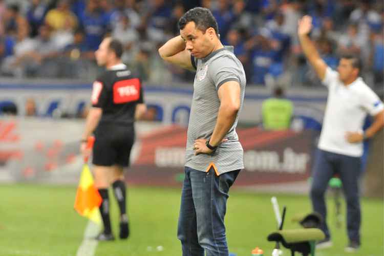Corinthians de Jair Ventura voltou a perder para o Cruzeiro, dessa vez pelo Campeonato Brasileiro