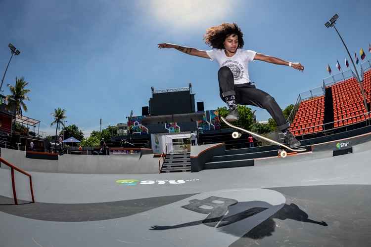 Vitoria Mendonça lemba que a pista original da Praça Duó foi construída pelos próprios amantes do skate