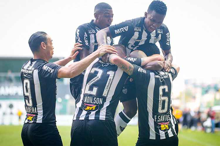 Galo conseguiu vencer apenas quatro vezes como visitante (Atlético-PR, América, Botafogo e Paraná)