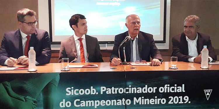 Presidente da FMF (segundo da esquerda para direita) defende a continuidade do torneio