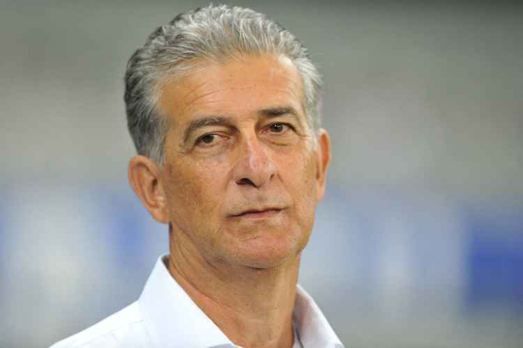 Em julho, Ricardo Drubscky comandou o América em duas partidas e sofreu duas derrotas