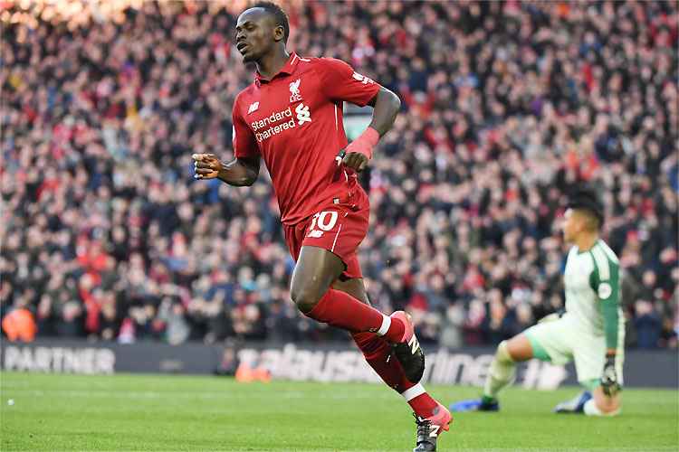 Sadio Mané teve o ótimo momento reconhecido pelo Liverpool e acertou novo contrato por cinco anos