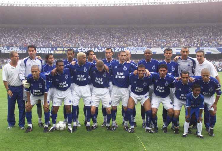 Seis jogadores do elenco de 2003 ainda estão em atividade; Dracena e Felipe Melo são os destaques