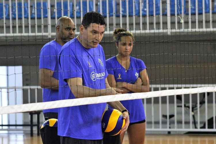 Mauricio Thomas, técnico do Camboriú: "Foi graças a Brasília que eu consegui trabalhar com o vôlei"