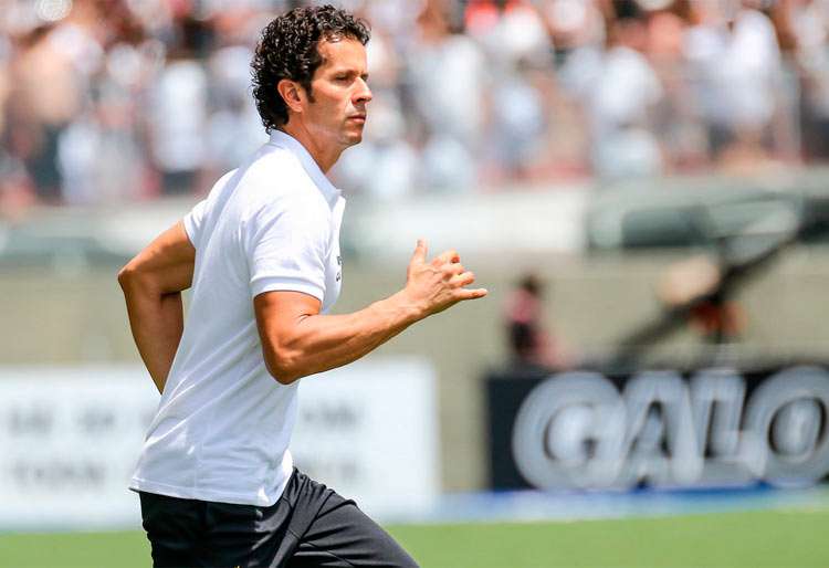 Rodrigo Lasmar, filho do histórico médico Neylor Lasmar, trabalha para o Atlético e para a CBF