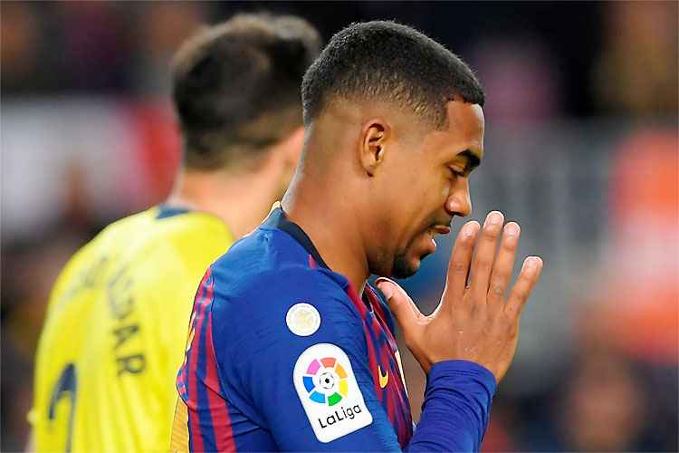 Malcom fez um dos gols da vitória do Barcelona, mas deixou o campo com lesão e chorando