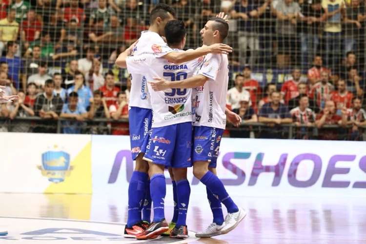 Time paranaense perdeu no tempo normal, mas venceu na prorrogação