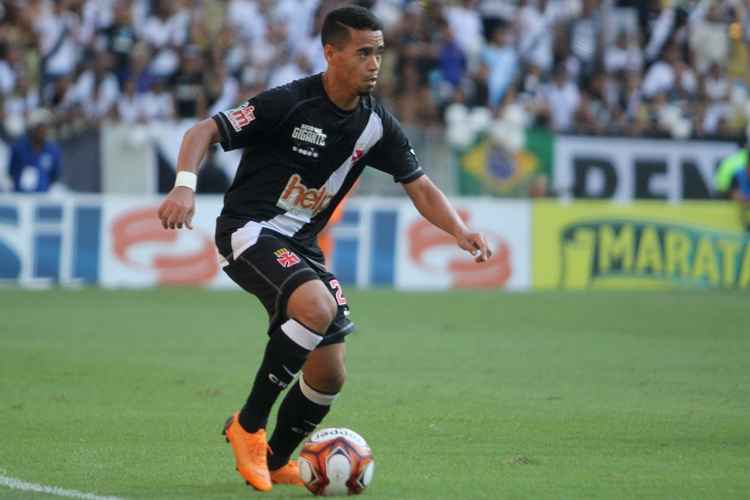 Para a diretoria do Vasco, a venda de Pikachu viria em boa hora para melhorar a situação financeira