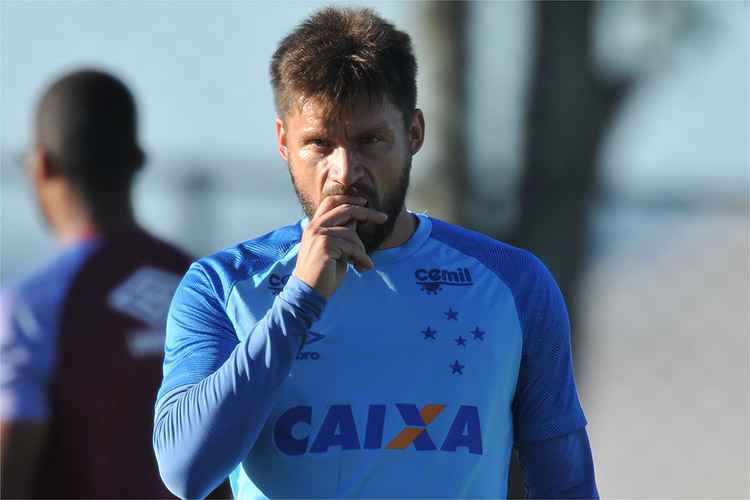 Em negociações com outros clubes, Rafael Sobis não seguirá no Cruzeiro na próxima temporada